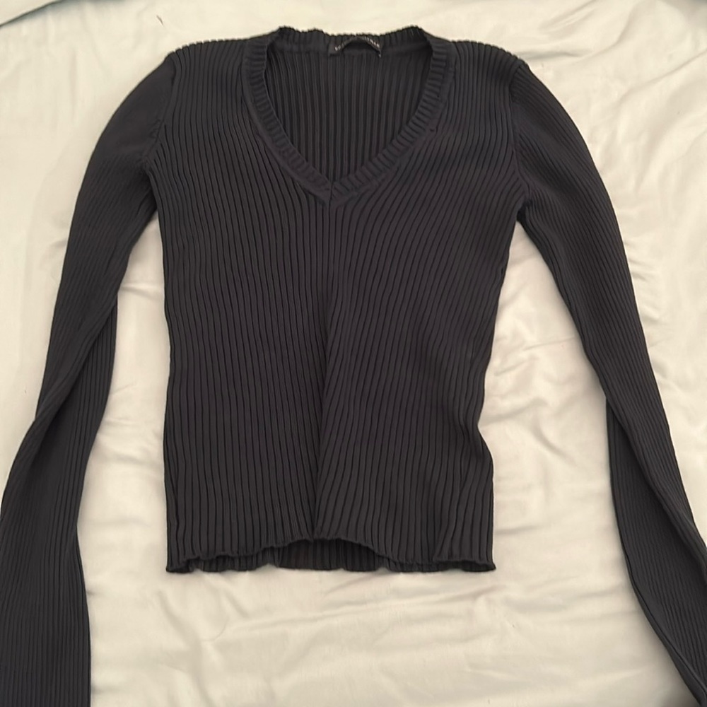 Brandy Melville sweater